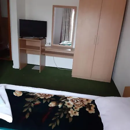 Casa Cu Flori Privat bolig *